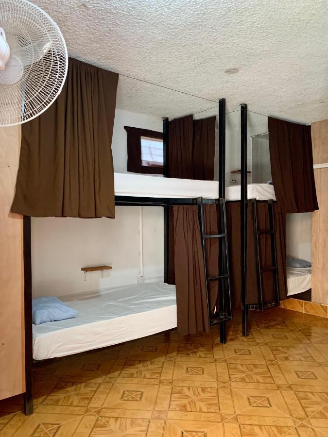 Spanglish Hostel Valladolid  Exteriér fotografie