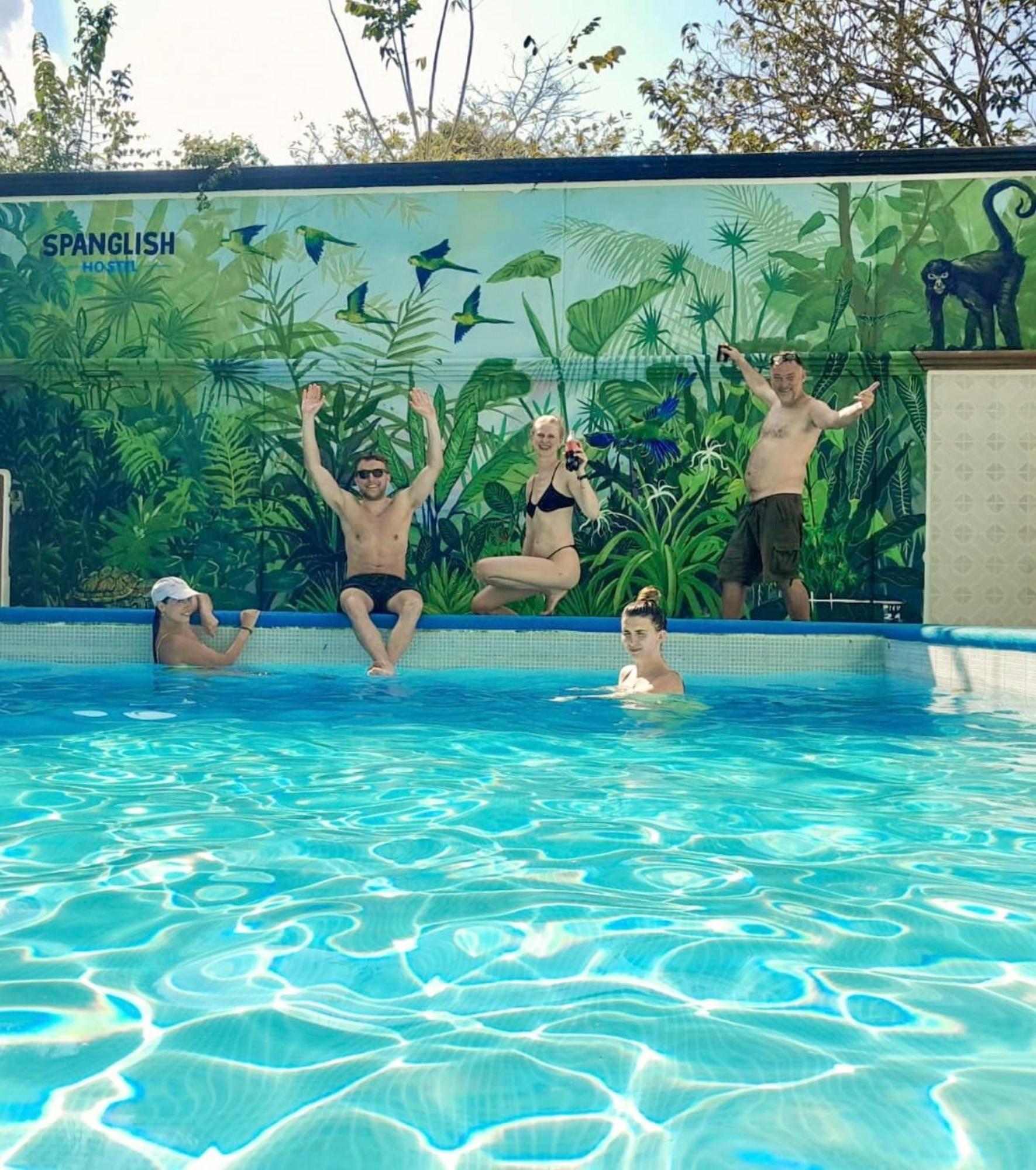 Spanglish Hostel Valladolid  Exteriér fotografie